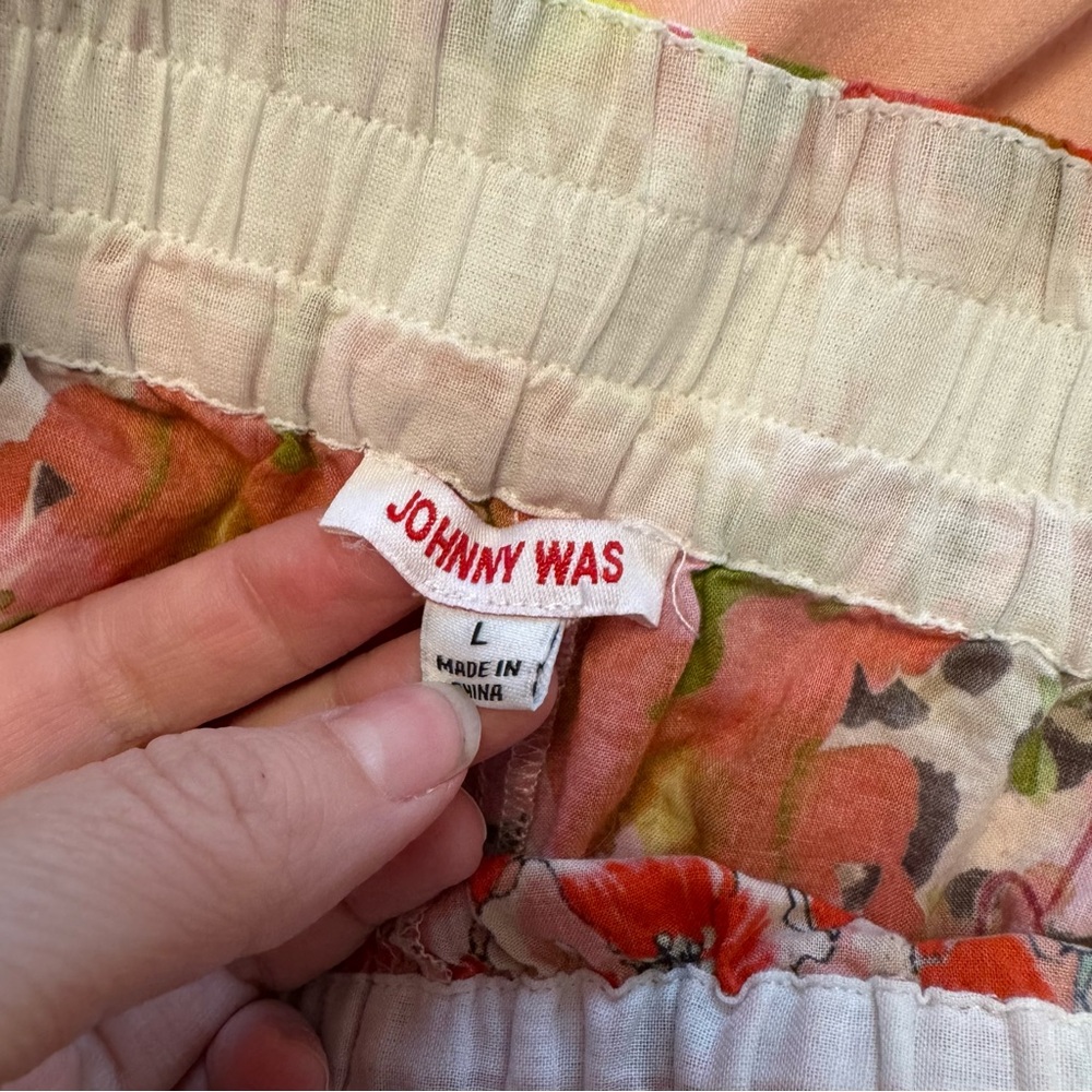 JOHNNY WAS 2 Piece Wild Garden Blouse and Short Set - Women’s Large - Picture 11 of 16